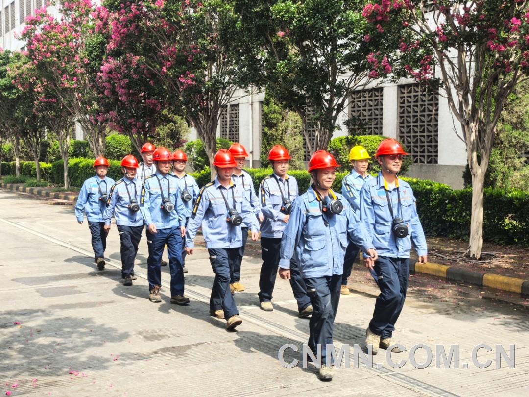 小班組 大合力——馳宏綜合利用電鉛熔鑄班“三組聯(lián)建”煉“鉛”記